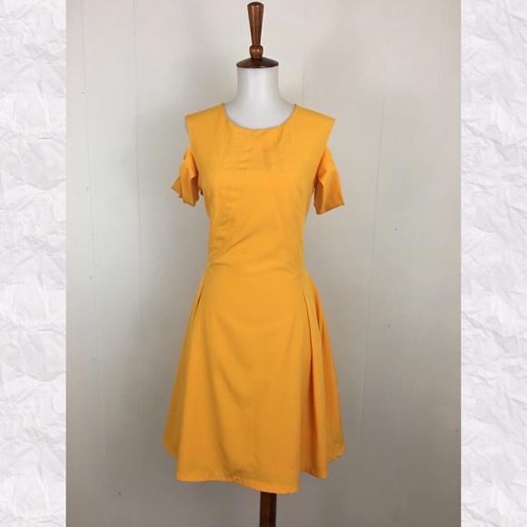 Zac Posen Dresses & Skirts - Zac Posen ZSpoke Cold Shoulder Fit & Flare Dress